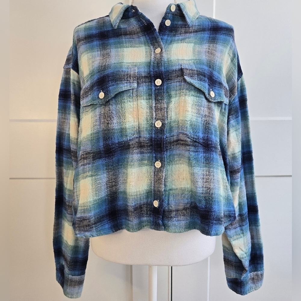 Amerivan Eaglw Plaid Blue and Cream Button Down Shirt